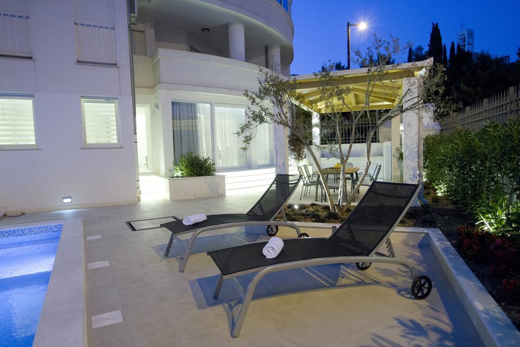 Luxury Apartment สปลิท ภายนอก รูปภาพ